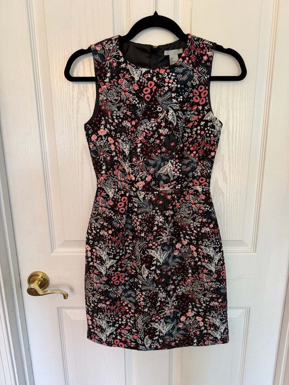 H&M Sleeveless Floral Jacquard Mini Dress Size 2